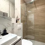Apartment Moonlight Luxury With Private Pool And Parking Kastela