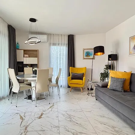 Apartamento Moonlight Luxury With Private Pool And Parking *