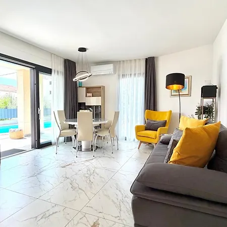 Apartamento Moonlight Luxury With Private Pool And Parking *